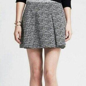 Banana Republic black and white tweed miniskirt